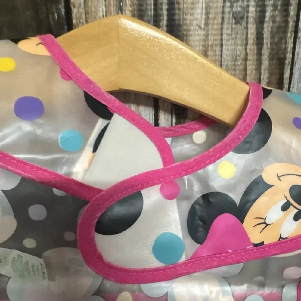 minnie mouse bib with pouch